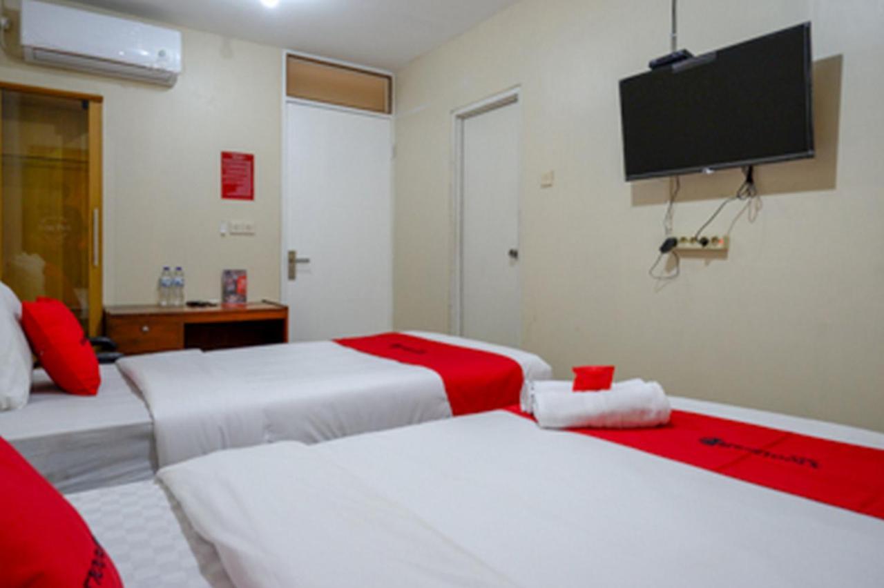 Hotel Reddoorz Near Rsud Kudus Exterior foto
